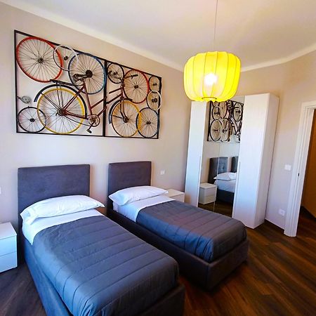 Hotel Mile Bari Esterno foto