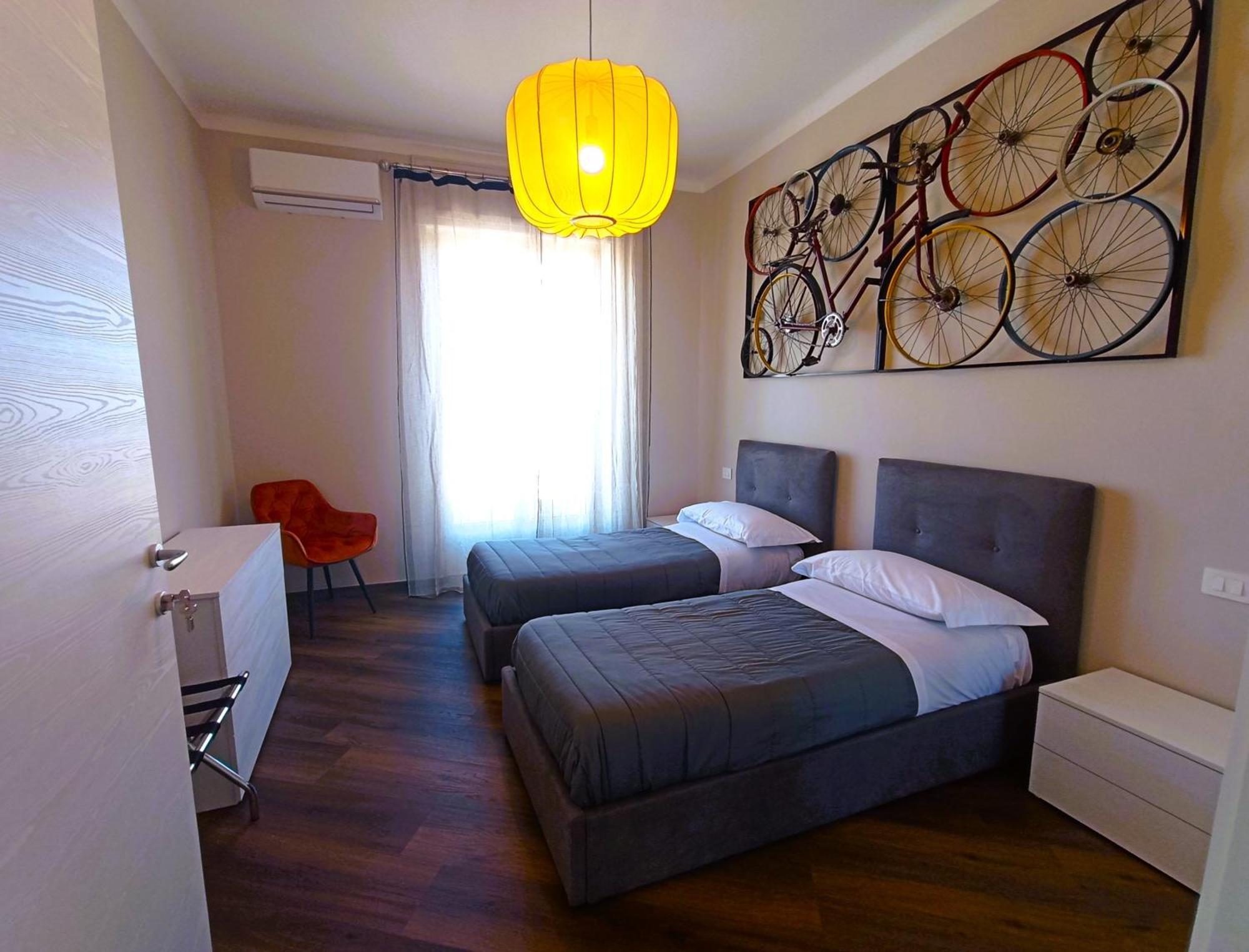 Hotel Mile Bari Esterno foto
