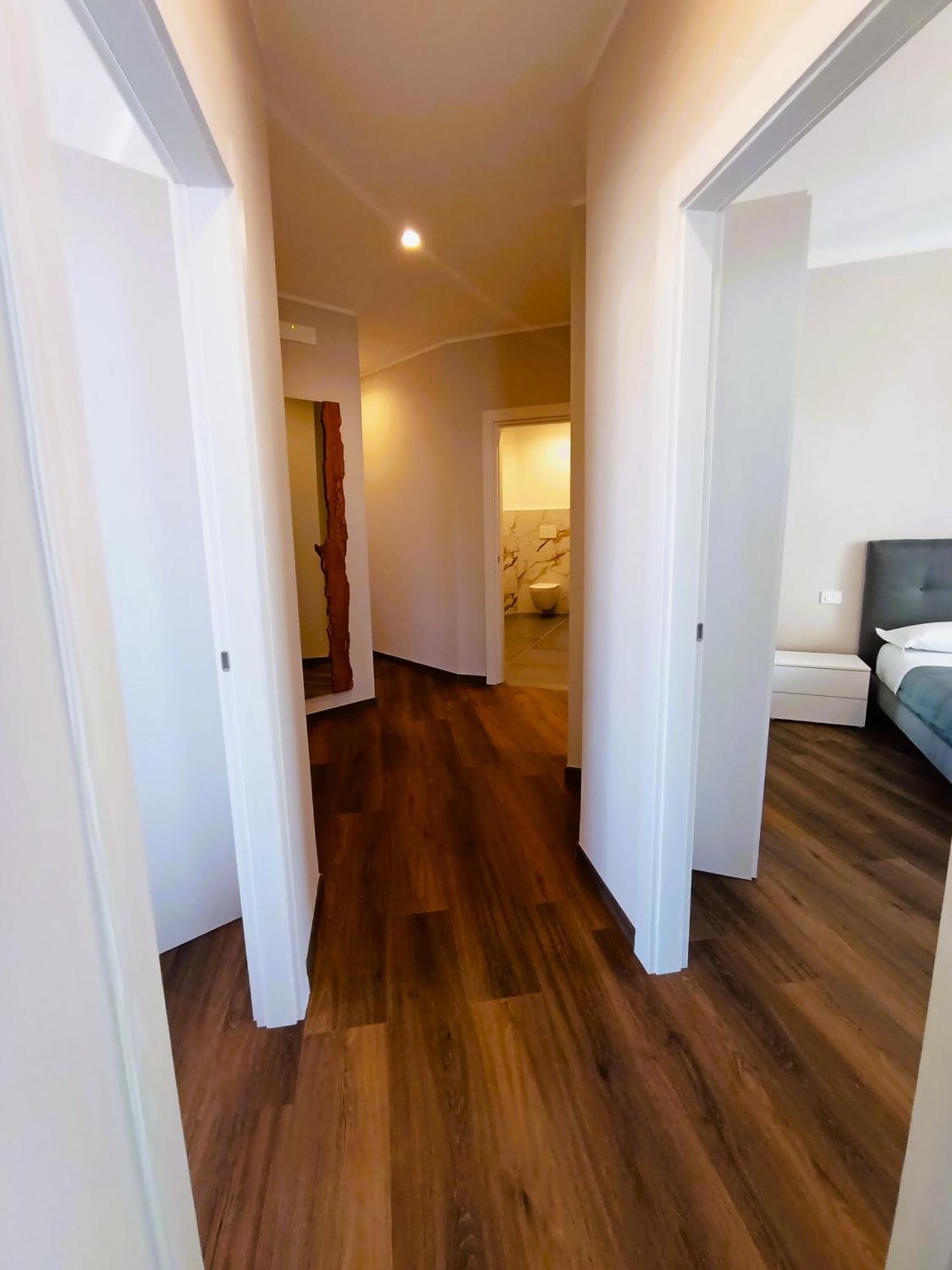 Hotel Mile Bari Esterno foto